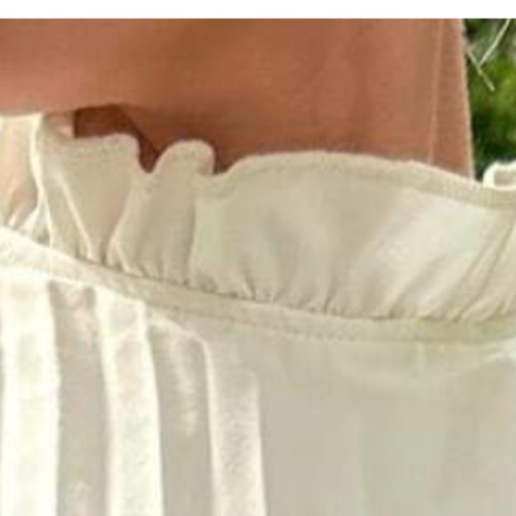 Boho Frill Neck Pleated Sleeveless Romper - Picture 2 of 4